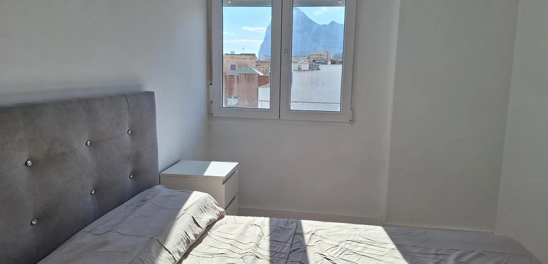 Piso Centrico Daire La Línea de la Concepción