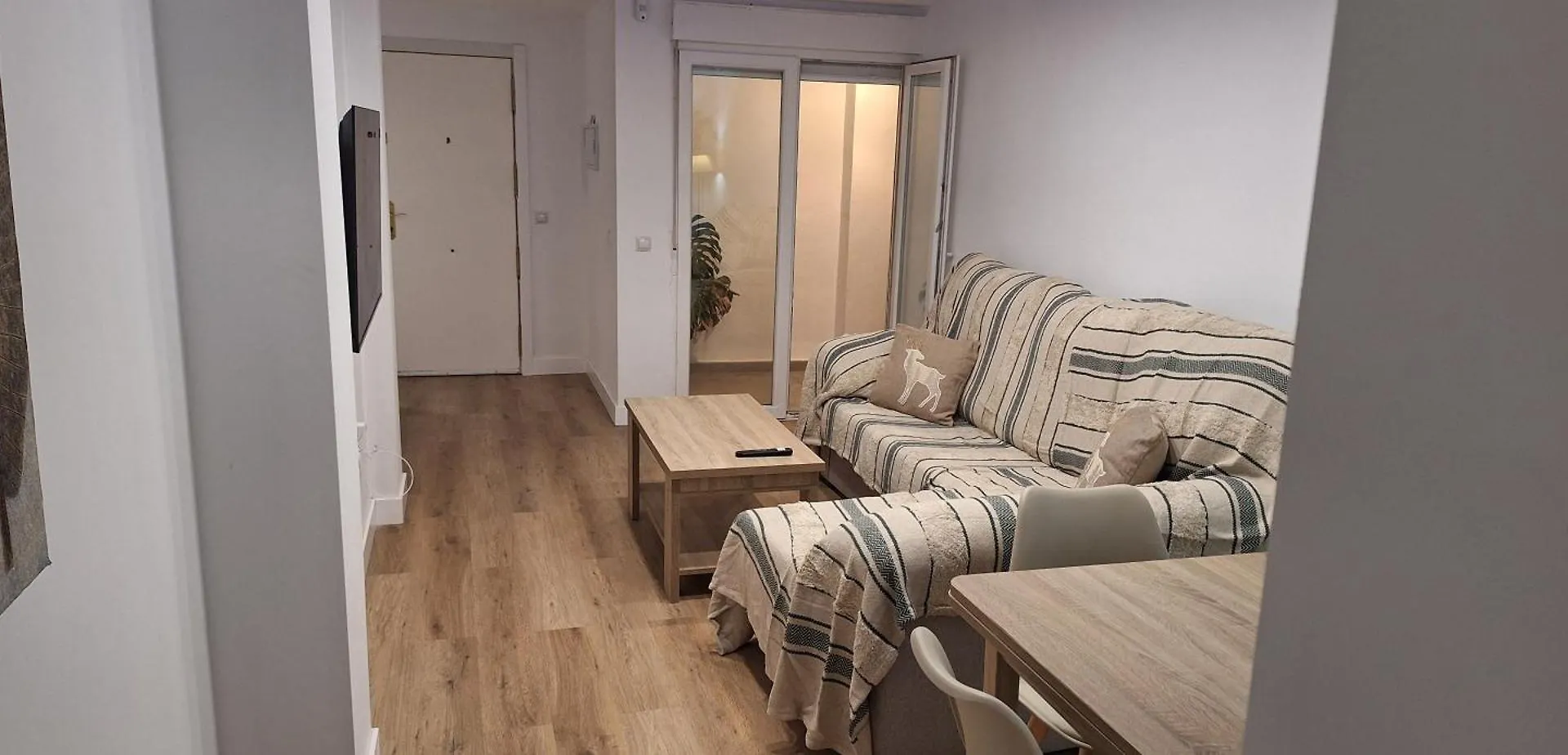 דירות La Línea de la Concepción Piso Centrico 0*,  ספרד